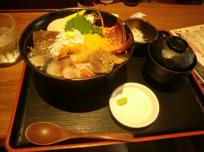 <br />静岡行くなら、やはり海鮮を。<br /><br />沼津、清水、焼津には、魚市場前の寿司屋街やさかなセンターがあるのでオススメ☆<br /><br />この写真は沼津にて。