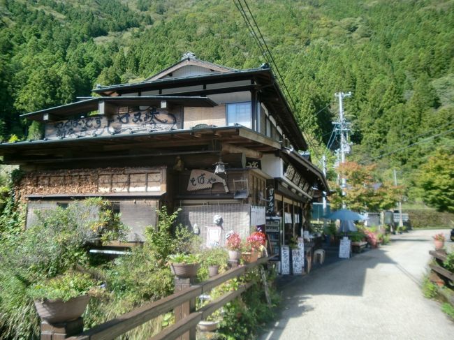 <br />４つ前の入口の写真からすぐの場所にあるお店。