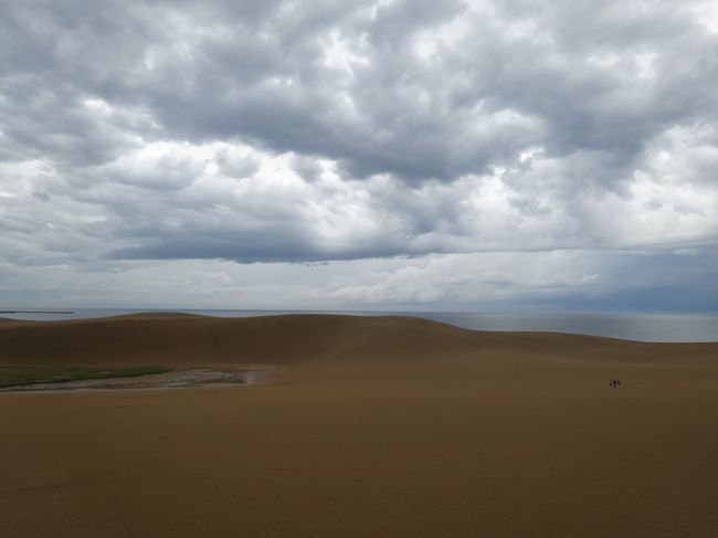 右の方に人が見えるが、比較するとどれだけ広大かわかる