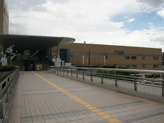 ●JR長野駅

東口に出てきました。
こちらは、裏といった感じでしょうか。