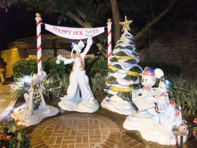 ダウンタウンディズニーのクリスマスの飾り