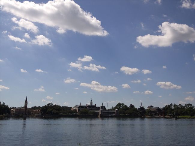 エプコット　ラグーンからの眺め