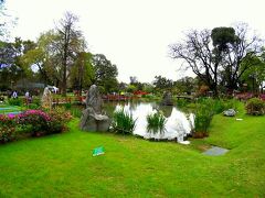 開園46年近く経つこの公園は、在アルゼンチン日系社会からアルゼンチン社会へ寄贈されました。
