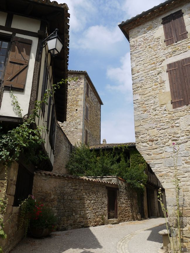 村内の様子です。掃除も行き届いており、よく整備されていました。