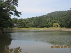 毛越寺　庭園と池
