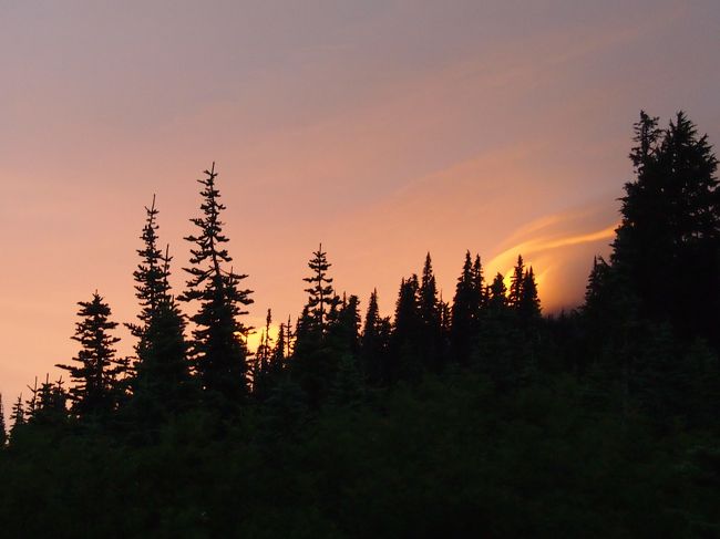 この夕焼けは明日への希望が膨らみます