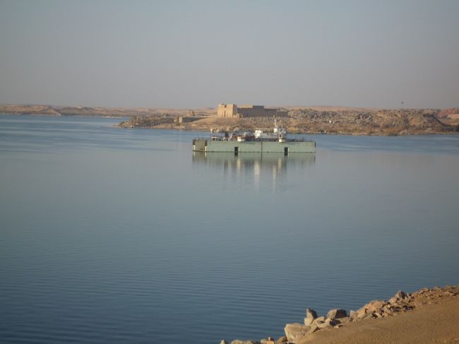 周りは何もない感じです。