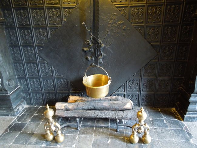 暖炉があります。今では使われていません。