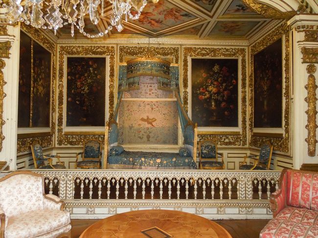 正面から見るとこんな感じです。