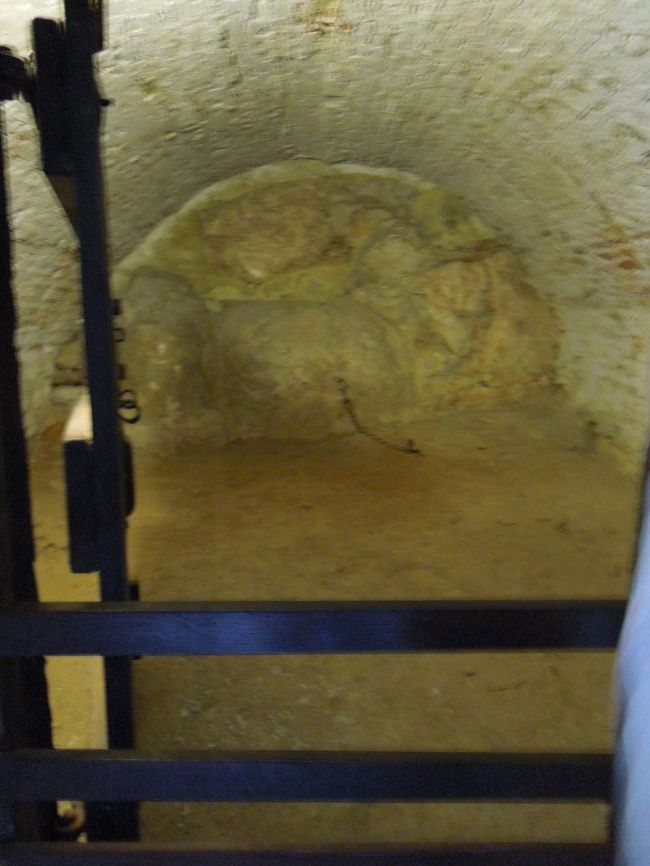 この古城には、牢獄もありました。