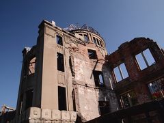 【世界文化遺産・原爆ドームと広島平和記念資料館】

原爆ドーム（旧 広島県産業奨励館）

1915(大正15)年4月5日竣工。
設計者は、チェコ人の建築家ヤン・レツルです。

1945(昭和20)年8月6日午前8時15分、館内にいた人々は全員即死。爆心地からの距離は、約160mでした。