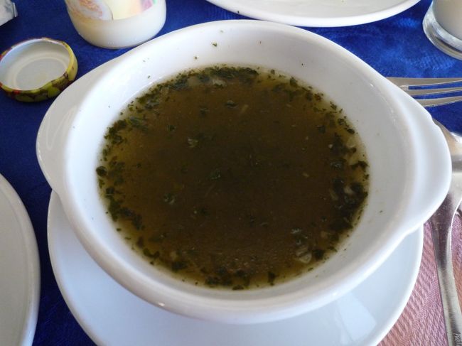 昼食はモロヘイヤスープ