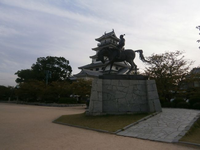 藤堂高虎像・・・今治城を築城