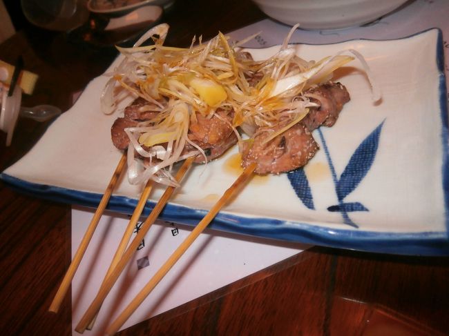 夕食は今治焼き鳥の名店「ういち」・・・あぶりという鳥肝の半生串、うまい！！