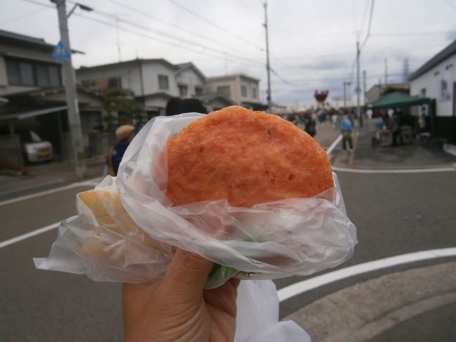 その前に腹ごしらえ、秋月食品工業さんのえび天、店の前で出来立てをこの日は販売してます！うまい