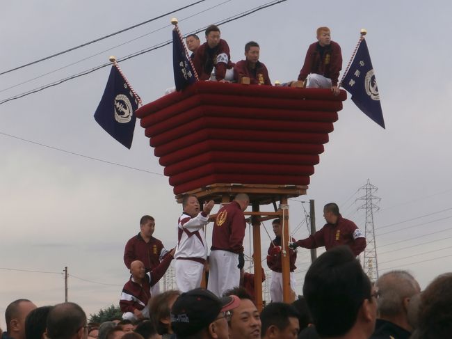 中須賀太鼓台が挑発しています・・・