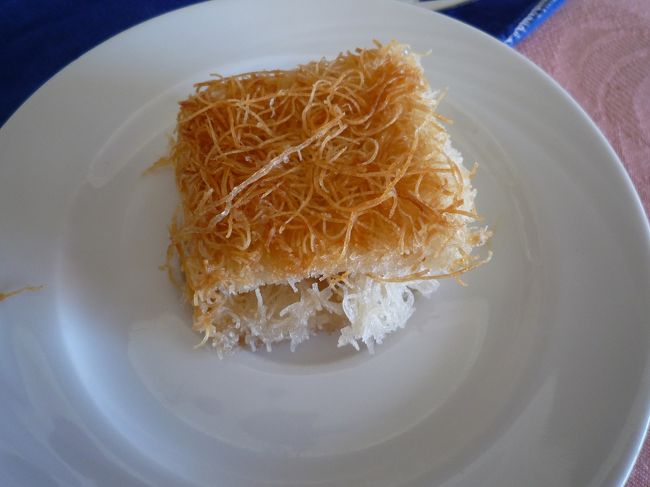 エジプトのスイーツは私は好みの味でした♪