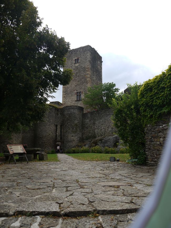 ベルカステル城の入り口です。