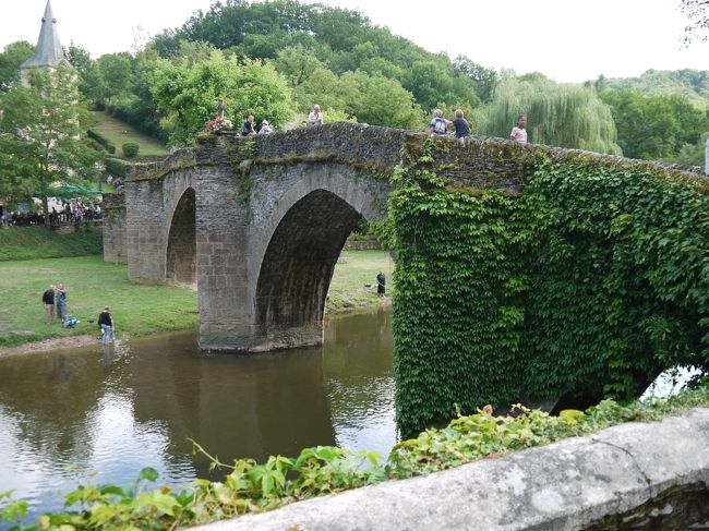 ベルカステル橋を違った方向から撮影しました。