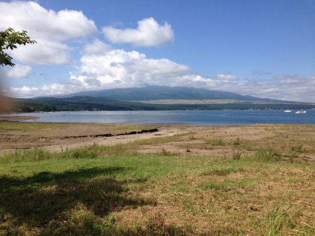 9/13　山中湖一周ライド<br /><br />清々しい陽気。<br /><br />富士山、雲に隠れて見えません。<br />もうっ、恥ずかしがり屋さん。<br />