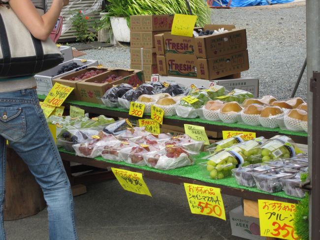 9/13　忍野八海<br /><br />帰りに、山梨名物のブドウをお買い上げ！<br />