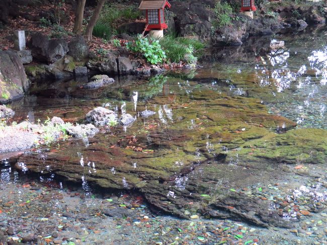 惹きこまれる美しさです。。。<br /><br />そこには、水さえも無さそう。。。<br /><br />なんという透明感でしょう。。。