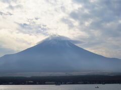 今度は、ナビでうまいこと到着しました。

長池親水公園からの富士山です。