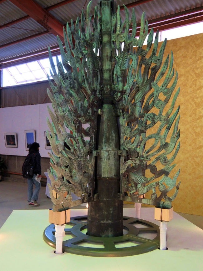 飛び込むような勢いで　<br /><br />　御対面　水煙　天平時代の　美の表現<br /><br />　目に位置に、、一番先に、、パチリ<br /><br />　それから　落ち着いて　心に刻む