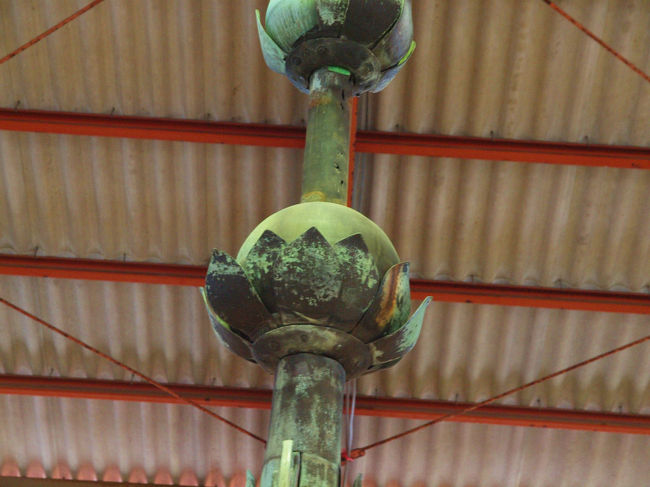 龍車　<br /><br />　天子　貴人の乗り物を表す<br /><br />　上に　宝珠<br /><br />　下に水煙