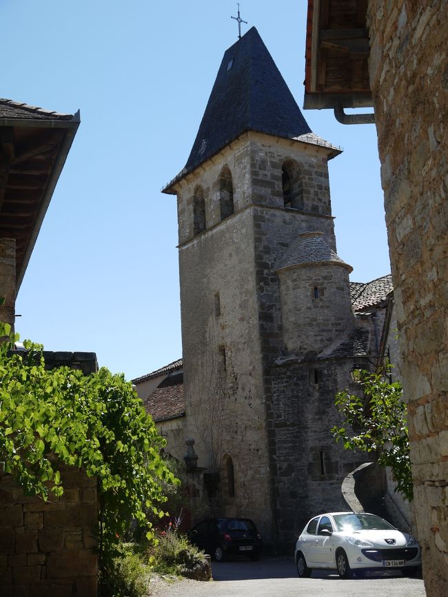 サン・ジャン・バティスト教会です。