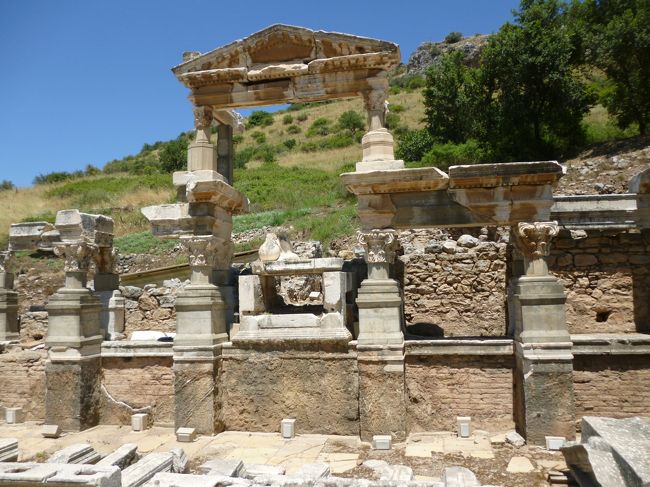 「トラヤヌスの泉」