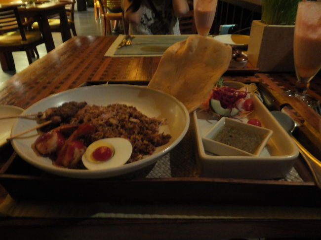 王子が選んだナシゴレンです。<br />王子はナシゴレンばっかり食べてました。