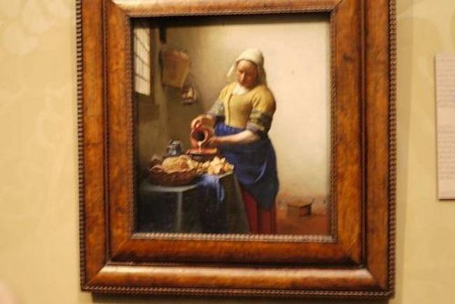 アムステルダムの　国立博物館で<br />牛乳を注ぐ女、夜警　をみて　感動。<br />絵画に詳しいわけではないけど<br />　見るのは　大好き。<br />　ずっと　見ていたい。<br />有名な絵画は　人も多く　なかなかゆっくり見られないけど<br />写真もOKだったし　一番前までたどり着き<br />じっくり　見られた。