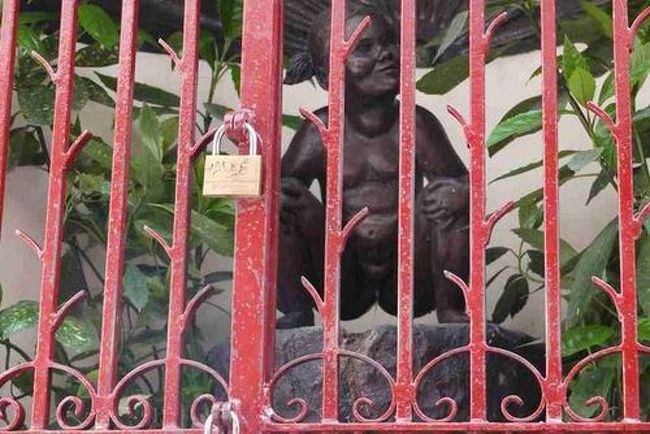 小便小僧？？（女の子バージョン）