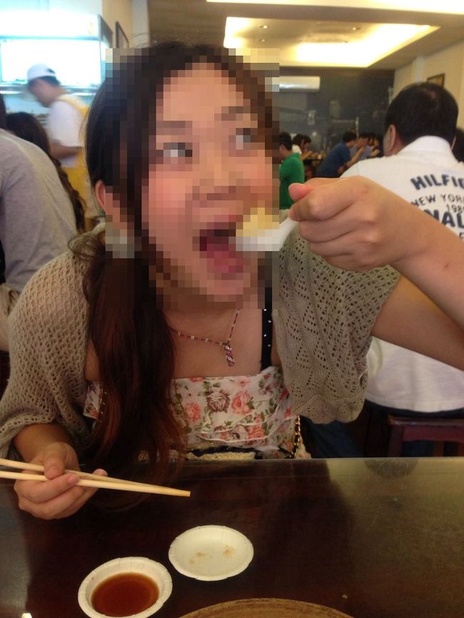 ここの小籠包は私好みの薄皮でした！<br />普通の小籠包は、お肉ぎっしりジューシー（＾q＾）<br />そのため少しでお腹いっぱいになる感じ☆<br />かに味噌の小籠包は初めて食べたけど、私は普通のよりこっちのほうが好みでした（・ω＜）b