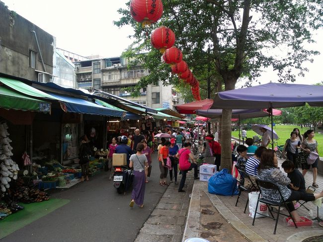 朝食後、支度をしたら中山へ移動☆<br />お土産物屋やスーパーでたくさんお買い物しました。<br /><br />その後、朝市へ。