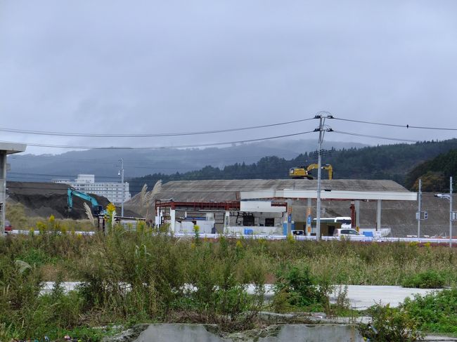 いたる所で復興工事が行われていました。