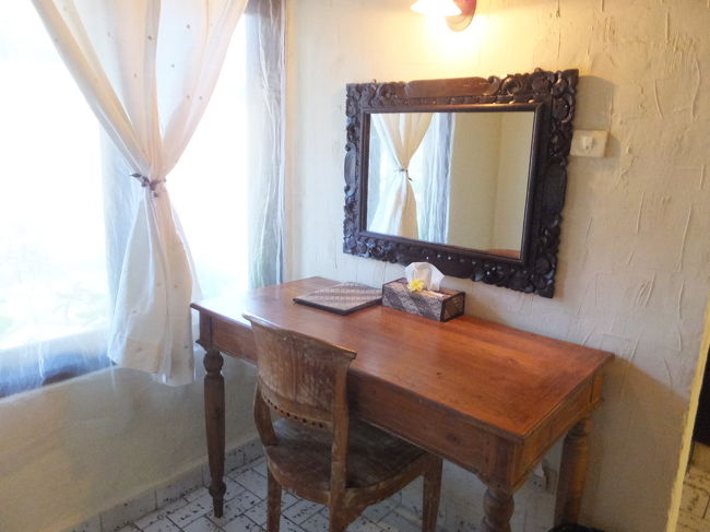 机もありました。<br /><br />全体的に古さが目立つ感じで、ホテルの規模もそんなに大きくなかったように思います。<br />日本人客がとても多いそうなので、海外感はあまりないかもです(^_^;)<br /><br />ここで最後の荷物まとめをしました。