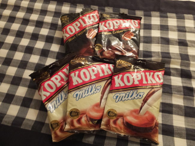 こちらはウブドのデルタデワタで購入。<br />他の方の旅行記でも評判がよかったコーヒー飴。すんごく安かったです。たぶんRP.4,000とかそれくらい。