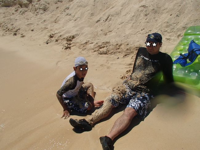 砂のかけあいっこして酷い姿に。。。