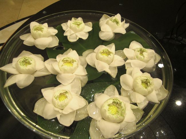 シャングリラホテルのロビーに飾ってあった蓮の花