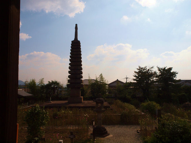 本堂　参拝　十三重塔