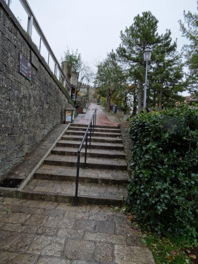 もう少しで、グアイタの塔です。