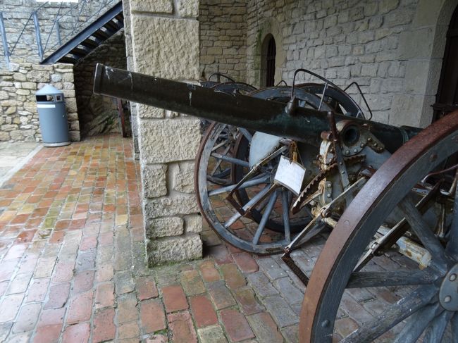 もう一つの大砲。