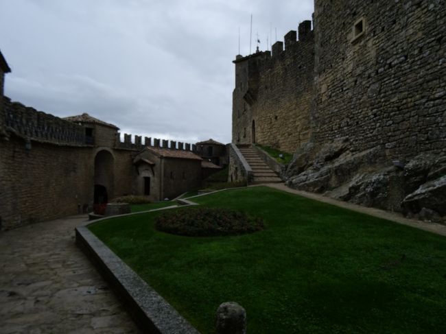 大砲がある所から見た反対側。