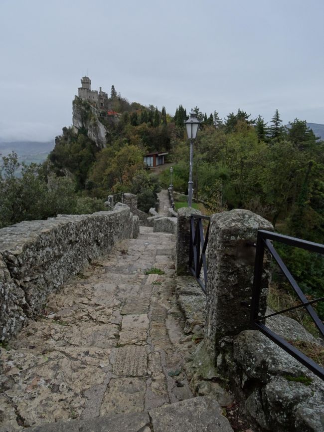 次のチェスタの城塞に、向かいます。