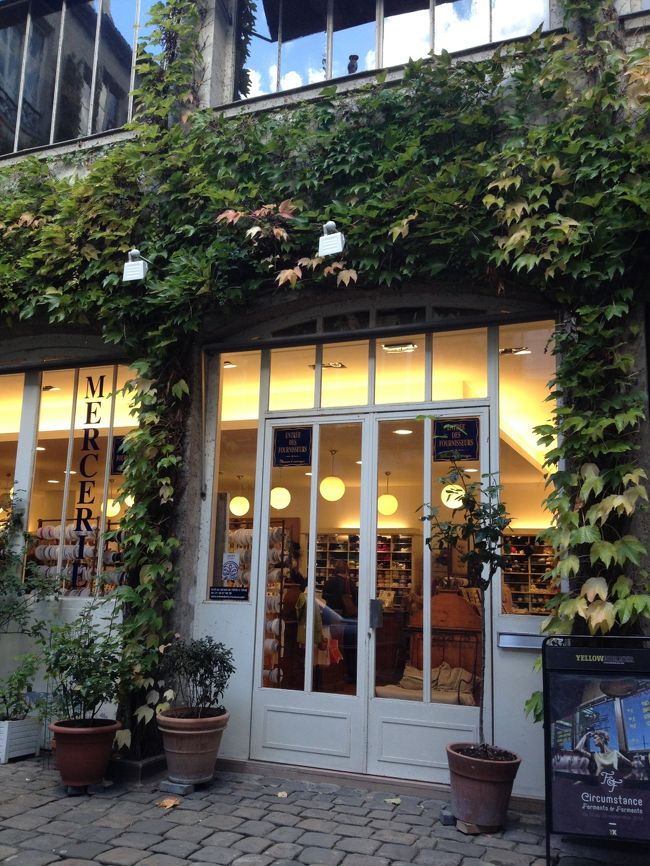 <br />　ここはマレ地区　勿論、歩きです。