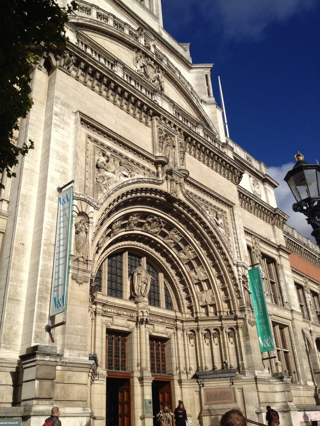 <br />　ヴィクトリア　アルバートミュージアム、ここは必ず行く<br /><br />　場所です。