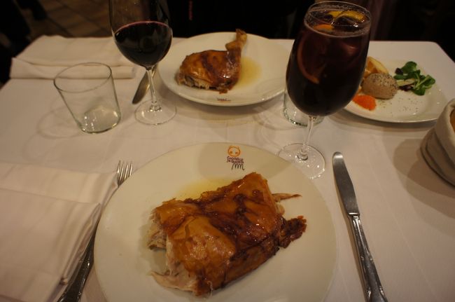 お肉、飲み物、デザートで１人３０ユーロくらいでした。<br /><br />お肉おいしかったですー。<br /><br />パンとちょっとした付け合わせもあり、お腹いっぱいです。