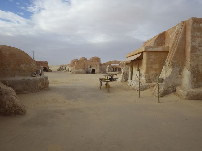 えたいの知れない動物(星人)が行き来していた、あの頃の賑わいはどこに行ったのでしょう。